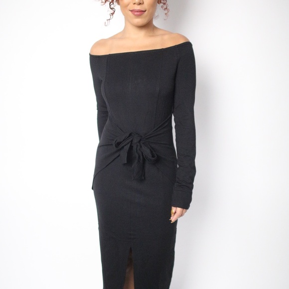 Black Dress - Picture 1 of 7